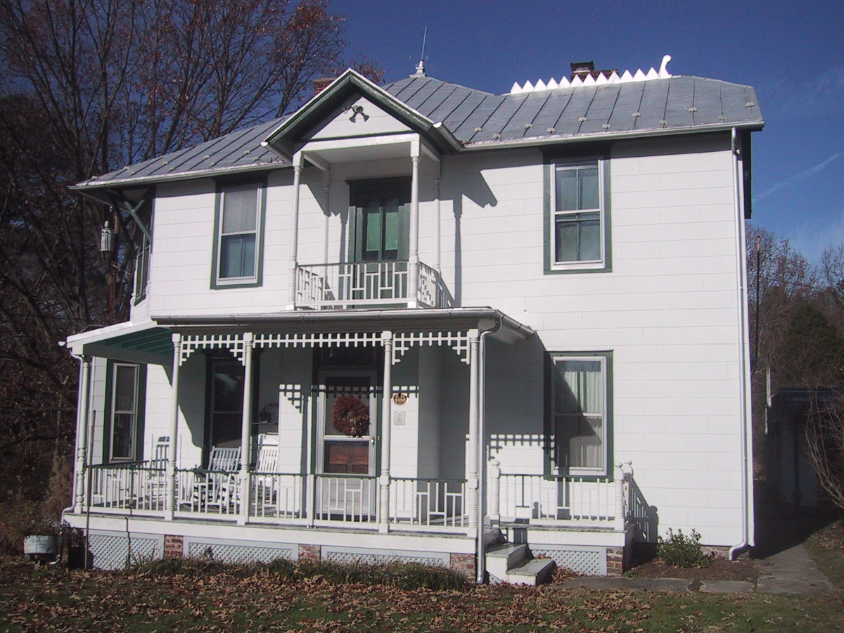 [Phót~ó cré~dít: D~HR, 2004]